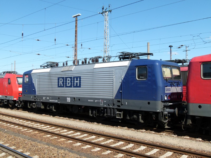 RBH 119 - 143 571-8.JPG